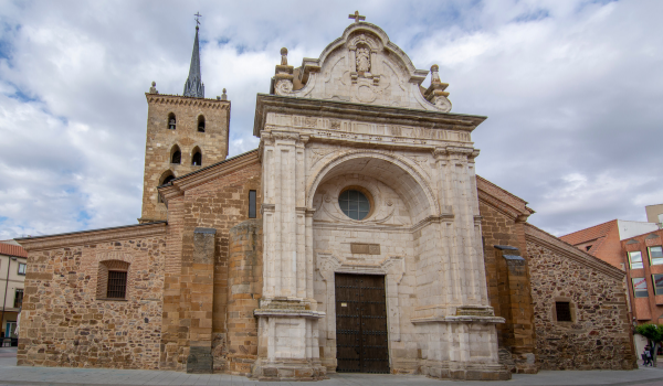 Iglesia Santa María Azogue